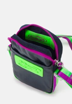 Nike Sportswear Heritage Crossbody Unisex - Telefoonhoesje - Obsidian/Green Strike -Algemene Winkel Voor Herenmode 03fc0361d26e48a2bbb0ec8d21d70663