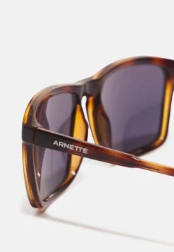 Arnette Zonnebril - Havana -Algemene Winkel Voor Herenmode 082c649ed63a4c2eb11148becb436abd
