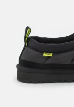 Ugg Tasman - Pantoffels - Black -Algemene Winkel Voor Herenmode 0b1cb09c379a40a7be17436626c0cad3