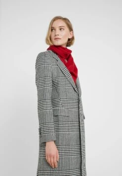 Plain Scarf Unisex - Sjaal - Classic Red -Algemene Winkel Voor Herenmode 10267a90cdd34d54a8ffbbf148bcff17