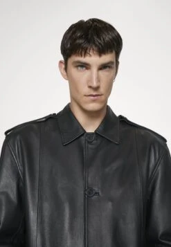 Long Coat Paneled - Mantel - Black 16 Long Coat Paneled - Mantel - Black -Algemene Winkel Voor Herenmode 16f4b145d92446f59ee4d56b1b428e20