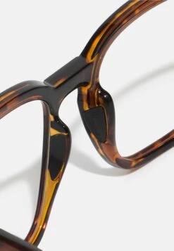 Nike Sportswear Circuit Unisex - Brillen Met Blauwlichtfilter - Brown -Algemene Winkel Voor Herenmode 1ac56b804dae45988238ac7264cab472