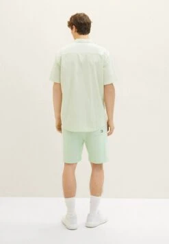 TOM TAILOR Denim Basic- Trainingsbroek - Placid Green 11 TOM TAILOR Denim Basic- Trainingsbroek - Placid Green -Algemene Winkel Voor Herenmode 1d65c7481c9e426ba16db6831455a048