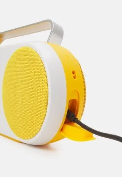Polaroid Music Player 3 - Luidspreker - Yellow/White -Algemene Winkel Voor Herenmode 1fe3a80574dc4fdcb55b1e7dab23c931