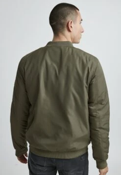 Prmartins - Bomberjacks - Dusty Olive -Algemene Winkel Voor Herenmode 27d65e2f4ef24e36b3ed20e595252339