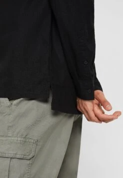 URBAN CLASSICS Half Zip - Overhemd - Black -Algemene Winkel Voor Herenmode 2c8eb4bc72554fffb6f39c002a256c4b