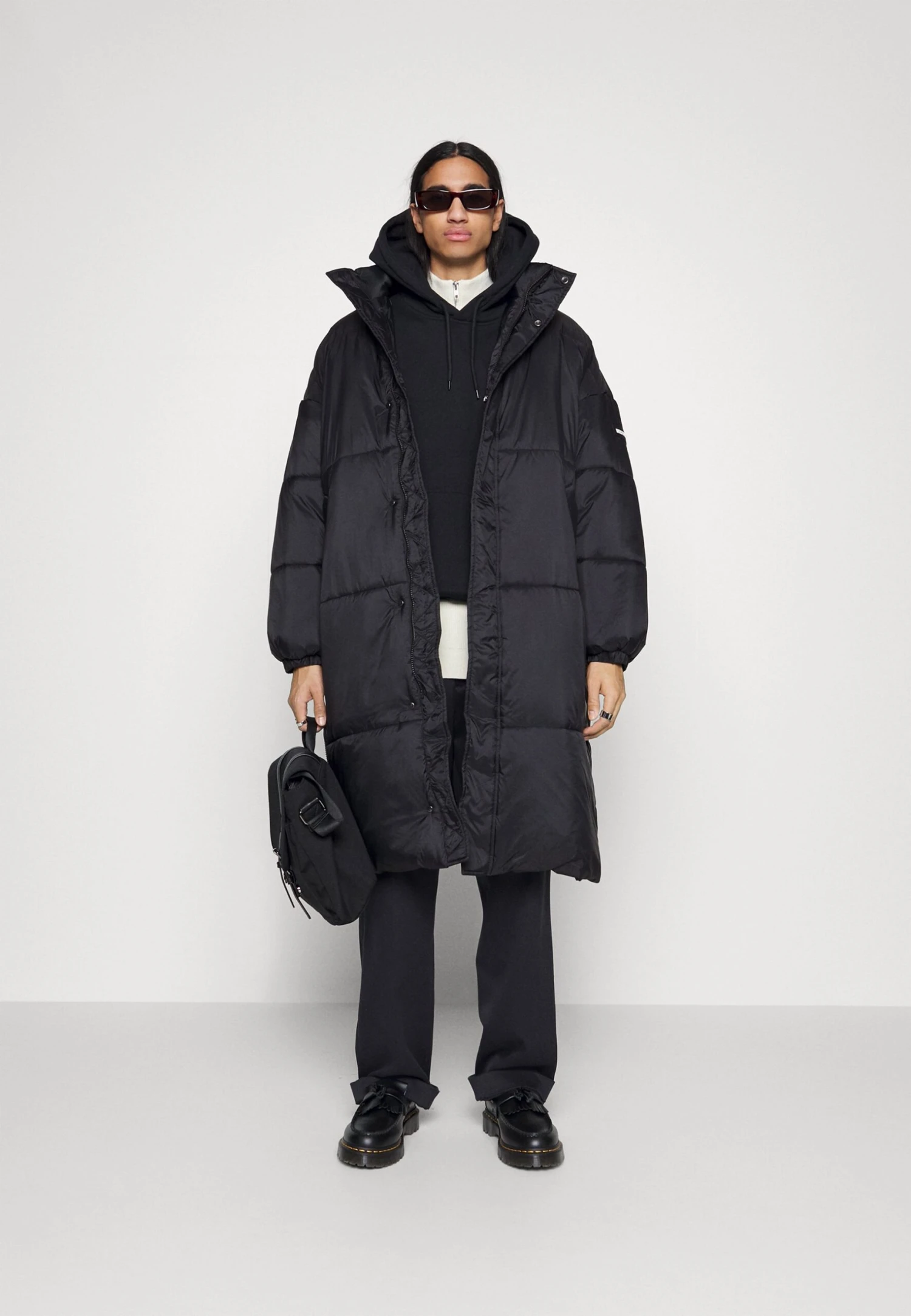 Zali Puffer Coat Unisex - Winterjas - Black 4 Zali Puffer Coat Unisex - Winterjas - Black - Afbeelding 2