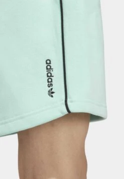 Adidas Originals Adicolor Seasonal Archive- Shorts - Easy Green Black -Algemene Winkel Voor Herenmode 3717fe54f50a41b3abe4650f2afd4716