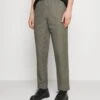 ARKET Broek - Khaki Green -Algemene Winkel Voor Herenmode 39c57e2a5c974a9d9c1887c82b2dbd32