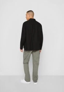 URBAN CLASSICS Half Zip - Overhemd - Black -Algemene Winkel Voor Herenmode 3c0425a12eab480a852bb0ccb3f55d05