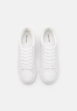 Pier One Unisex - Sneakers Laag - White -Algemene Winkel Voor Herenmode 415a1a6b095d47bbbe2e0e988b994530