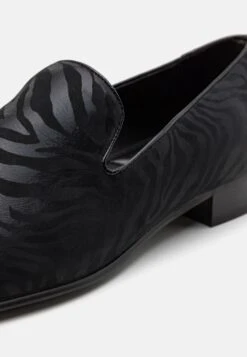 Kurt Geiger London Ace Drench - Instappers - Black -Algemene Winkel Voor Herenmode 53063e5bcfc5435b95ee4871b9fe006c