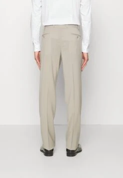 Emporio Armani Monopetto - Kostuum - Beige -Algemene Winkel Voor Herenmode 55d5e73d65cd48e7afb9805ba11dc95d