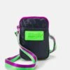 Nike Sportswear Heritage Crossbody Unisex - Telefoonhoesje - Obsidian/Green Strike -Algemene Winkel Voor Herenmode 576bb018c74a4836ba65c22225bc2779