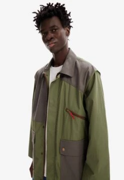 Desigual Combination Pockets- Parka - Green -Algemene Winkel Voor Herenmode 5998c99caec8492fa94e4255f778e83b