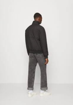 Calvin Klein Jeans Padded Harrington Jacket - Jas - Black 10 Calvin Klein Jeans Padded Harrington Jacket - Jas - Black -Algemene Winkel Voor Herenmode 5ce78efbce6d4415b01a2f817d86fb9c