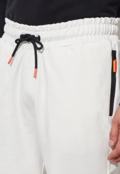 Standard Fit - Trainingsbroek - Ecru -Algemene Winkel Voor Herenmode 60f6b5e3ecb24519aa16d7ac34ac35c3