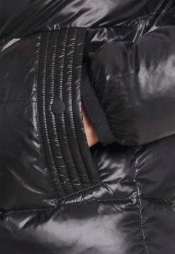 Antony Morato Coat Regular Fit In Shining With Eco Sorona Aura - Winterjas - Black -Algemene Winkel Voor Herenmode 6e14af3388a84b44be655e87c33c90f9