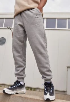 Jordan Pant - Trainingsbroek - Carbon Heather/Black/White -Algemene Winkel Voor Herenmode 6f97bfa75ec9474e886cd4f0a7f506d9