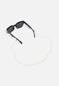 URBAN CLASSICS Poros With Chain Unisex - Zonnebril - Black -Algemene Winkel Voor Herenmode 71296deaf9574b63b6de5bf75d4f7d98