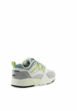 Karhu Sneakers Laag - Grigio Chiaro -Algemene Winkel Voor Herenmode 736bb6bfa87943a7bfcd483d1496c50e