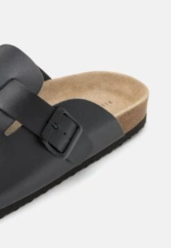 Pier One Leather Unisex - Pantoffels - Black -Algemene Winkel Voor Herenmode 7b28889d1d2247a8abcae3a4a4c34674