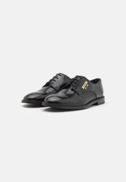 MOSCHINO Plate - Veterschoenen - Nero -Algemene Winkel Voor Herenmode 87460022fd614fe188926c06d24bd7de