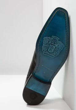 MELVIN & HAMILTON Martin- Instappers - Venice Black -Algemene Winkel Voor Herenmode 91f9c5530edb4a7f99f3723aed0ef235