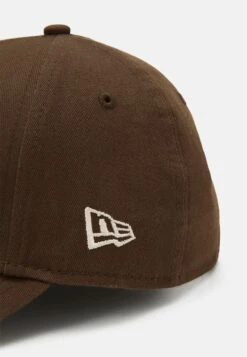 NEW ERA League Essential Unisex - Pet - Braun -Algemene Winkel Voor Herenmode 92e0cca69be04879881b29144856ca6e