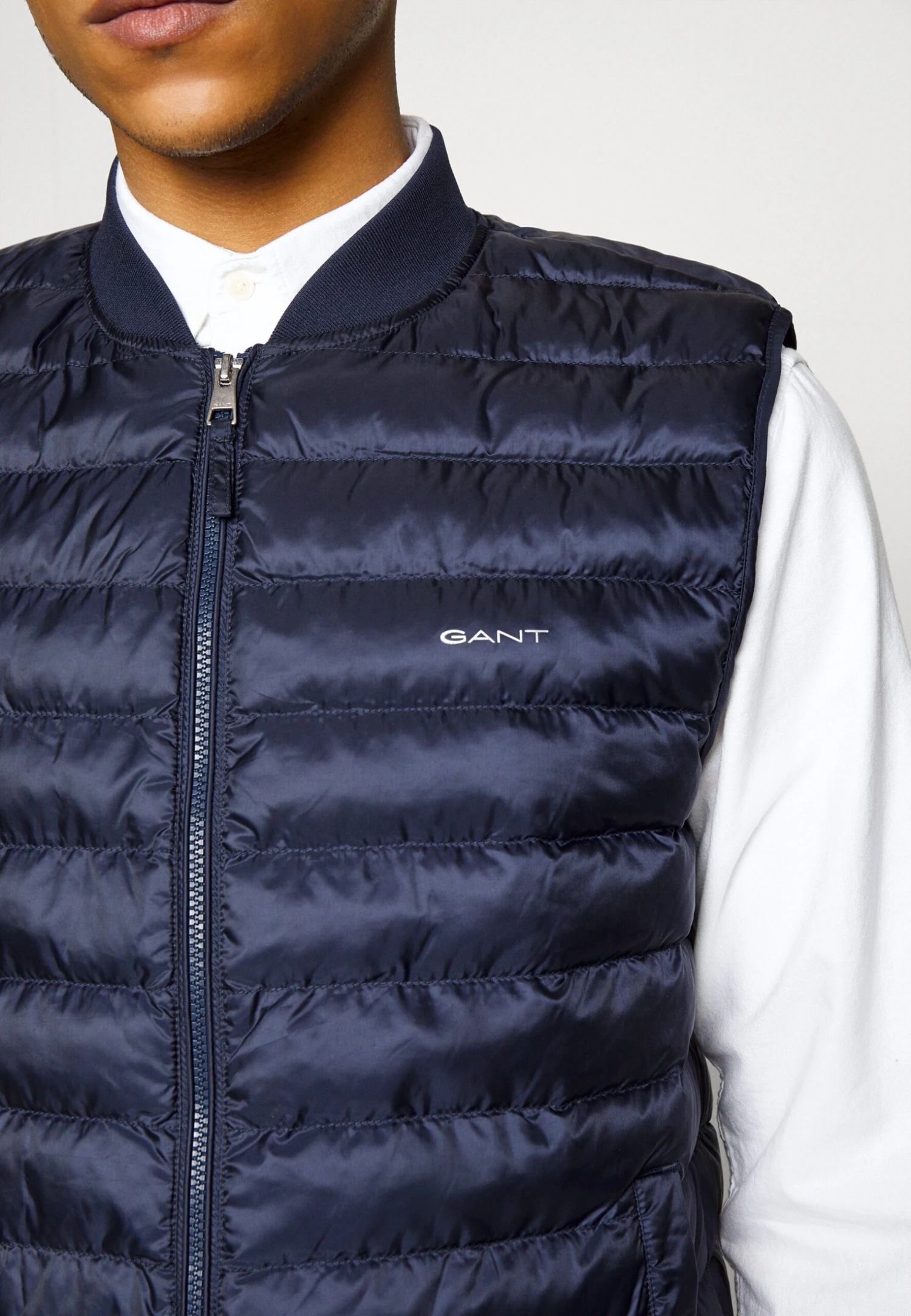 Gant Light Padded Bomber Vest - Bodywarmer - Evening Blue 8 Gant Light Padded Bomber Vest - Bodywarmer - Evening Blue - Afbeelding 6