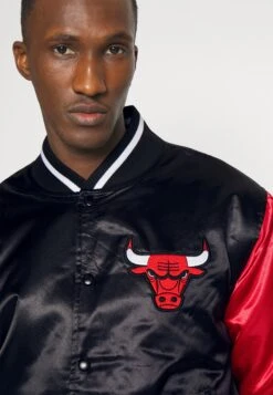 NEW ERA Nba Chicago Bulls Bomber - Fanartikel - Black/Red -Algemene Winkel Voor Herenmode 9ac908c1e7424ae2b79524157fc05771
