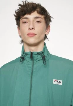 Fila Tantow Jacket - Windjack - Blue Spruce 15 Fila Tantow Jacket - Windjack - Blue Spruce -Algemene Winkel Voor Herenmode a0d3eb3f38db46d8a34b9bb10400ce55