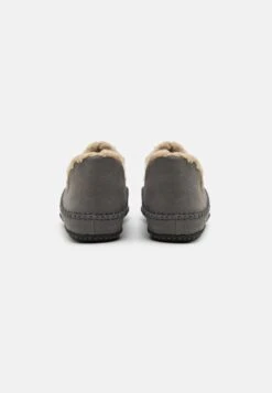 Sorel Manawan Ii - Pantoffels - Quarry -Algemene Winkel Voor Herenmode a26fcc8488114c788a81c26339ce3c38