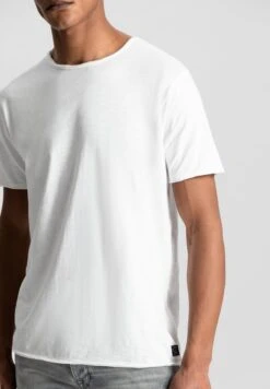Mc Queen - T-Shirt Basic - White -Algemene Winkel Voor Herenmode aaa7e0d17b0d44b4a97f4ade03be1731