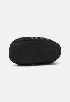 Oversized Slipper - Pantoffels - Black -Algemene Winkel Voor Herenmode acfcf257779a453e9de70a2dbd1ed6d4