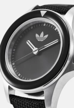 Adidas Originals Expression One Unisex - Horloge - Black/Silver-Coloured -Algemene Winkel Voor Herenmode af4f157ff6d6444892d30eacdece6051