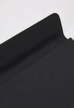 Rains Laptop Portfolio Unisex - Laptoptas - Black -Algemene Winkel Voor Herenmode b49f99e13bae4edd9b1e5c91e72c97a9