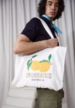 FIORUCCI La Pesca Towelling Tote Bag Unisex - Shopper - White 12 FIORUCCI La Pesca Towelling Tote Bag Unisex - Shopper - White -Algemene Winkel Voor Herenmode b505d10feeb240c38bb6a2f6e12074c3