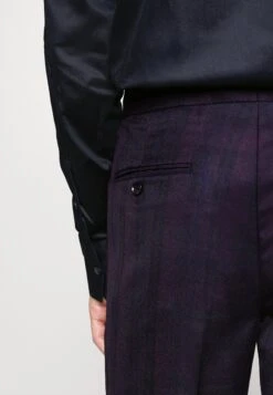 Lindbergh Checked Tuxedo Suit Set - Kostuum - Burgundy -Algemene Winkel Voor Herenmode c1459546d1d14f40b722dbcba1a06f24