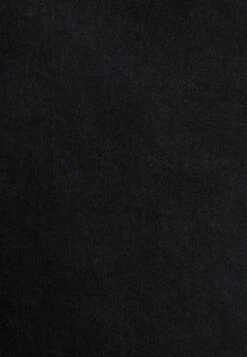 BERSHKA Straight Leg Jeans - Black -Algemene Winkel Voor Herenmode d0ee4f8ad68145bfae40768c408c76af