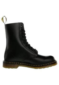Dr. Martens Originals 1490 10 Eye Boot - Veterlaarzen - Black -Algemene Winkel Voor Herenmode d1481c8835bb430c8f807853d617ade7