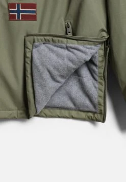 Napapijri Rainforest Pocket - Outdoorjas - Green Lichen -Algemene Winkel Voor Herenmode d161e6cb5aa642218b74e25c8e60a755