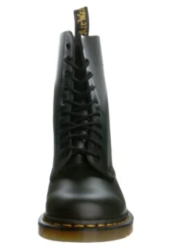 Dr. Martens Originals 1490 10 Eye Boot - Veterlaarzen - Black -Algemene Winkel Voor Herenmode d6e909c843384404be5fa1d833c9a44b