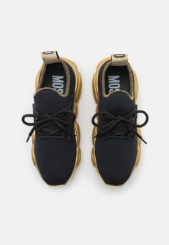 MOSCHINO Sneakers Laag - Fantasy Color -Algemene Winkel Voor Herenmode db527aa89e4c47d1bd873831e90c876a