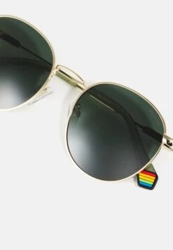 Polaroid Unisex - Zonnebril - Gold-Coloured -Algemene Winkel Voor Herenmode e586200a2ae647a48b935d57469c857a