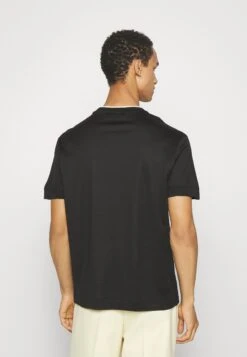 Emporio Armani T-Shirt Print - Black -Algemene Winkel Voor Herenmode e82fa1b09fdc416eba53cc18bd5a8e66