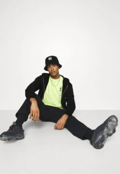 WEEKDAY Standard Zip Hoodie - Sweater Met Rits - Black -Algemene Winkel Voor Herenmode f9b7fec470504d0796db2da14ba50de5